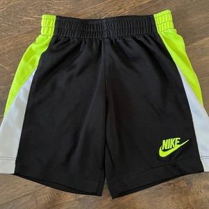 Nike Sportswear Toddler Pull-On Shorts Size 4T